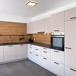 4-zimmer Wohnung, Zentral Fraenkische Schweiz, Neubau, Parkplatz, 3 Sz, 2 Bz, Grosse Terrasse Ebermannstadt