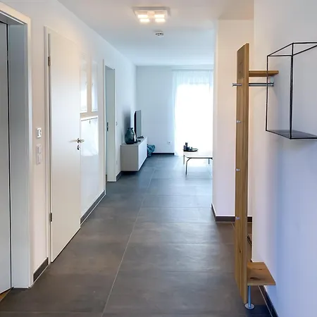 4-zimmer Wohnung, Zentral Fraenkische Schweiz, Neubau, Parkplatz, 3 Sz, 2 Bz, Grosse Terrasse * Ebermannstadt