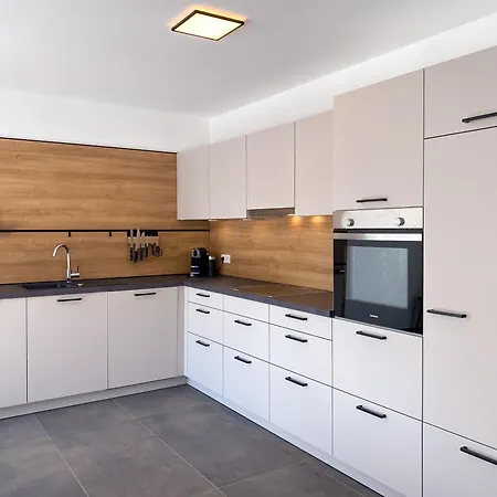 4-zimmer Wohnung, Zentral Fraenkische Schweiz, Neubau, Parkplatz, 3 Sz, 2 Bz, Grosse Terrasse Ebermannstadt