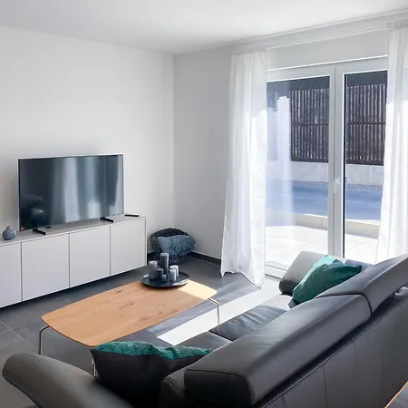 4-zimmer Wohnung, Zentral Fraenkische Schweiz, Neubau, Parkplatz, 3 Sz, 2 Bz, Grosse Terrasse * Ebermannstadt